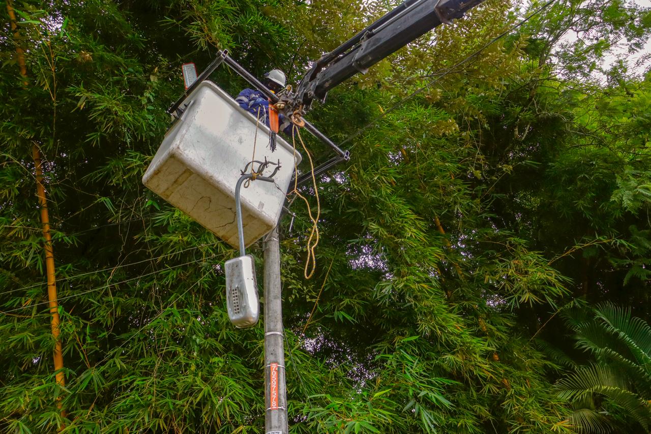 Más de 60 luminarias LED iluminarán la vereda La María en Ibagué
