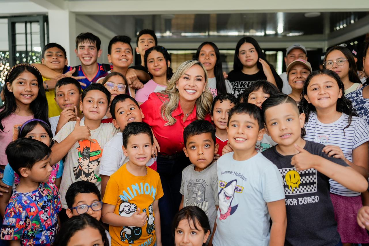 Alcaldía de Ibagué entregó renovado el salón comunal del barrio Viveros