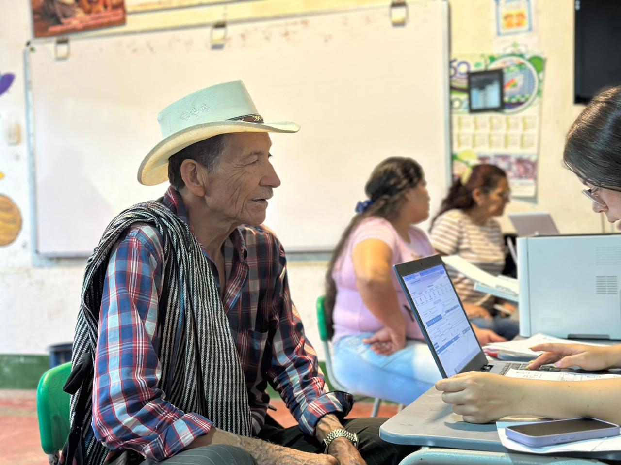 Oficina Móvil Predial llega a la zona rural de Ibagué a brindar asesorías a los campesinos