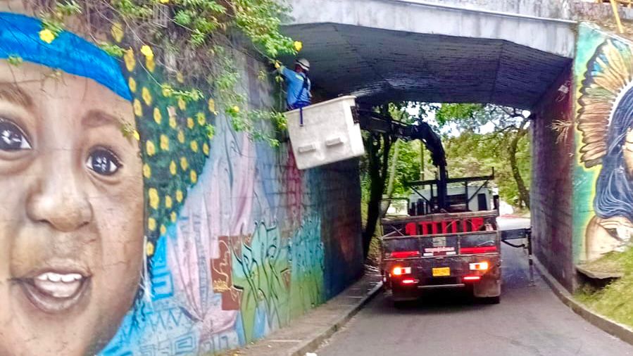 Alcaldía de Ibagué instaló nuevos reflectores para fortalecer iluminación en Puente de Versalles