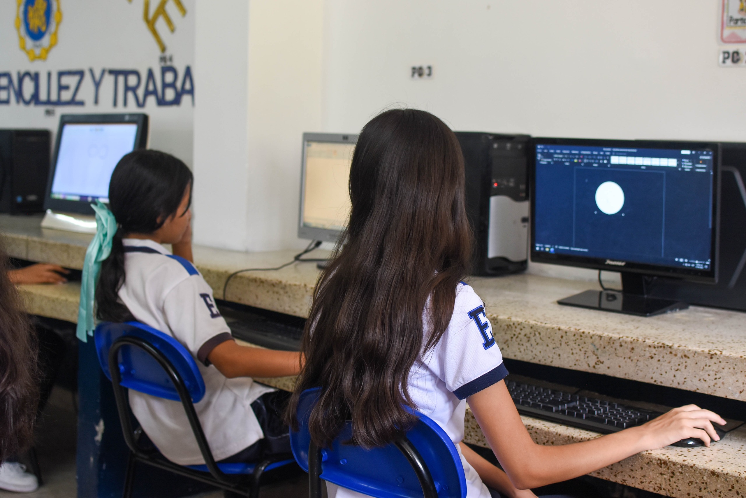 Alcaldía inició el proceso de instalación de internet en 167 sedes educativas de Ibagué