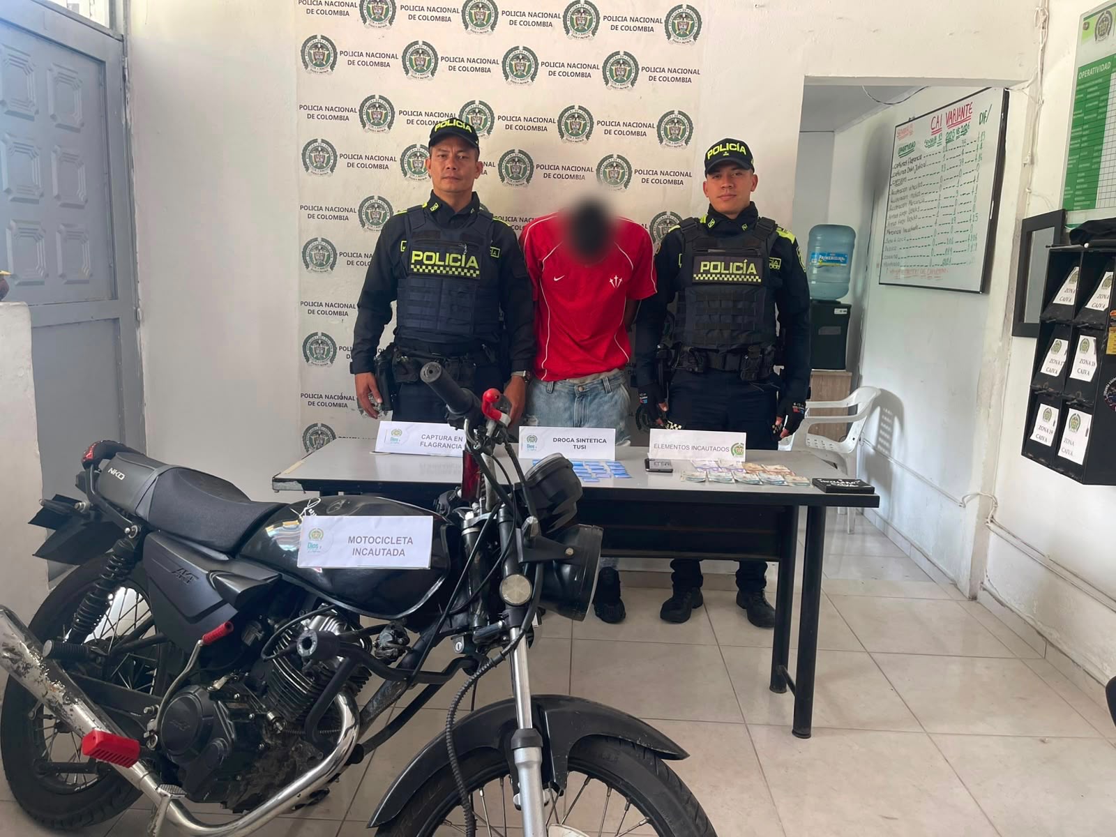 Capturado alias “Gemelo” con 22 dosis de tussi durante operativo en Las Brisas