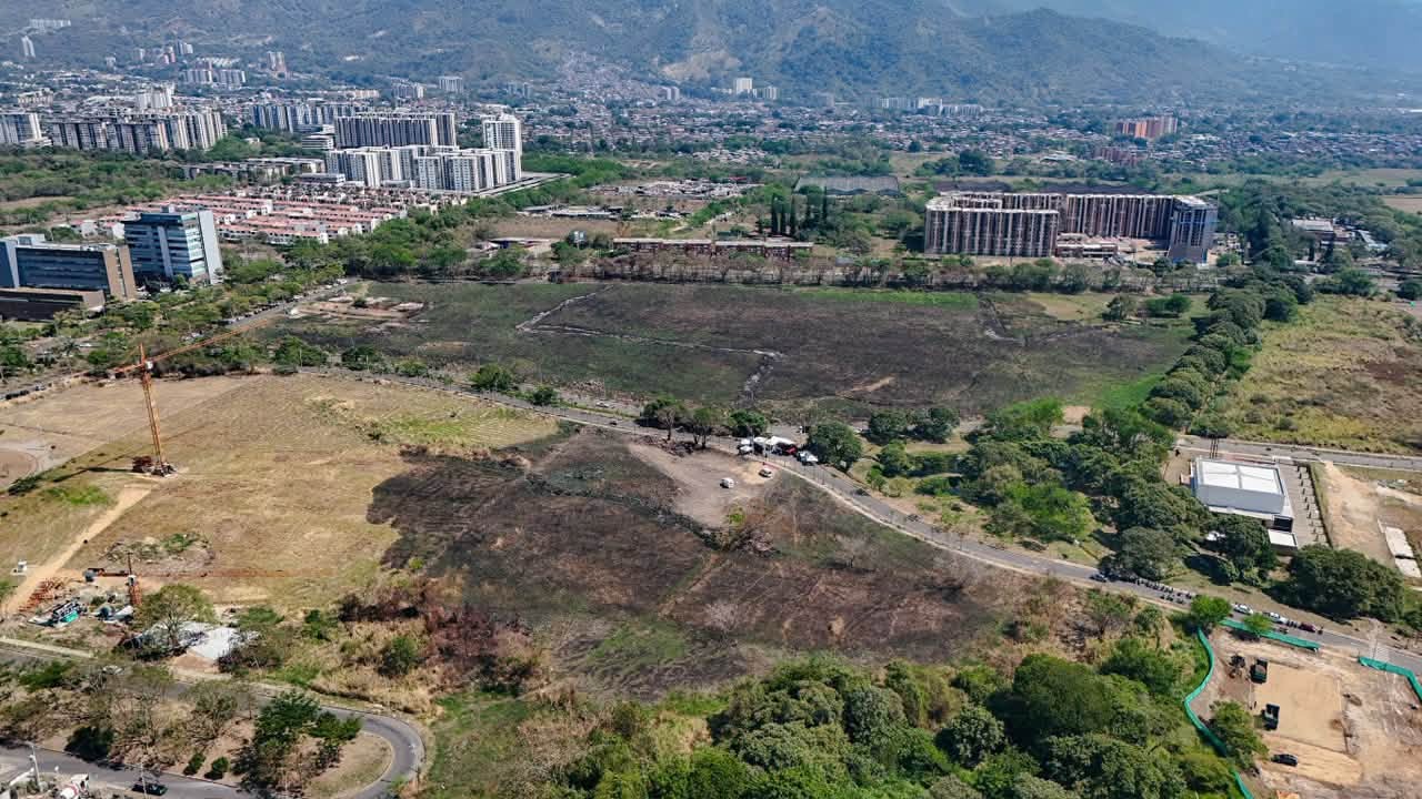 Alcaldesa Johana Aranda entregó predio para construcción de nueva Clínica de la Policía Nacional